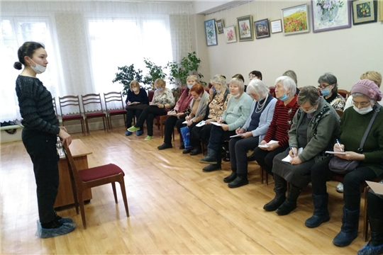В Чебоксарах учёба в Школе «серебряных» волонтёров продолжается