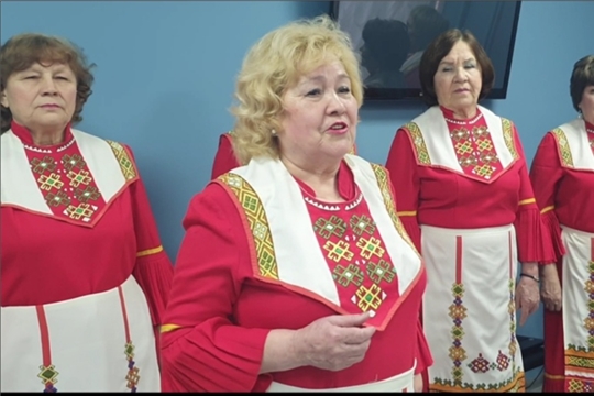 Музыкально-праздничная программа "Есть в марте день особый".
