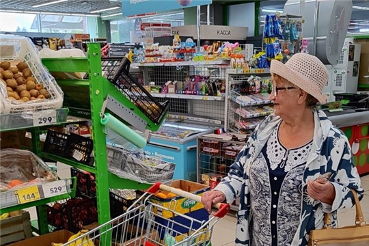 Комплексный центр закупает продуктовые наборы от Фонда «Старость в радость» для нуждающихся