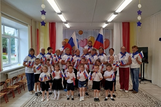 Флешмоб «Моя Россия – моя страна!» в центре активного долголетия с. Чурачики