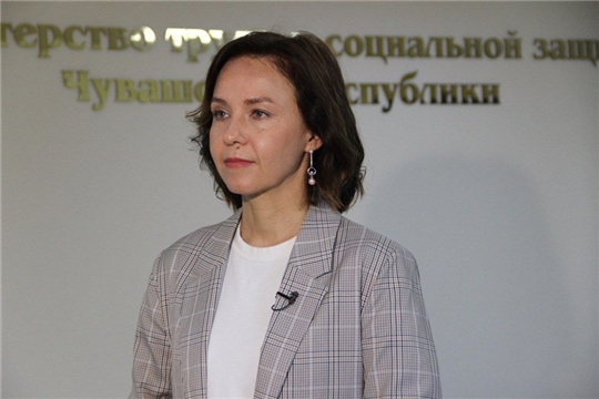 Алена Елизарова поздравляет с Днём семьи, любви и верности