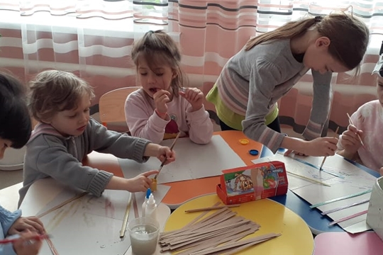 Плетеная аппликация «Подсолнухи»