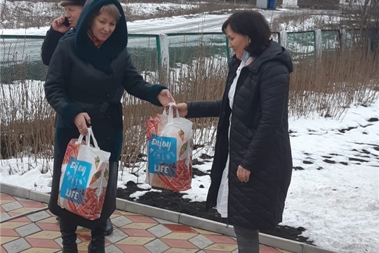 В БУ «Комсомольский ЦСОН» Минтруда Чувашии всё больше поступают предложения об оказании помощи получателям социальных услуг.