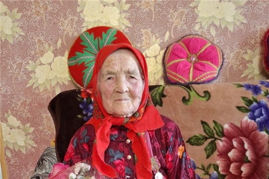 Жительница Комсомольского округа отметила юбилей - 95 лет!
