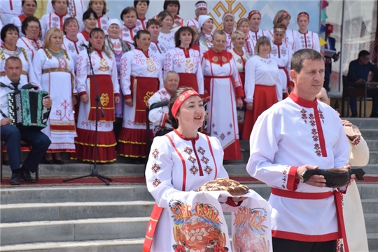 12 июня Красночетайцы отметили праздник песни, труда и спорта «Акатуй»