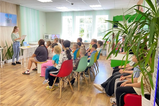 Встреча детей с сотрудниками архива в преддверии Дня Чувашии
