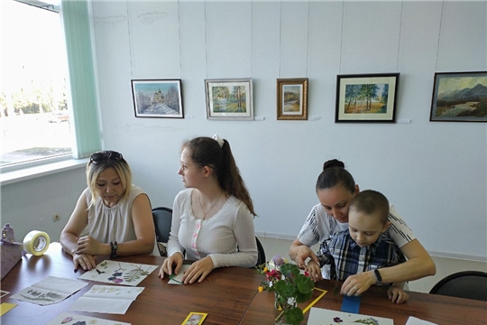 Осенняя закладка для книг руками особенных детей